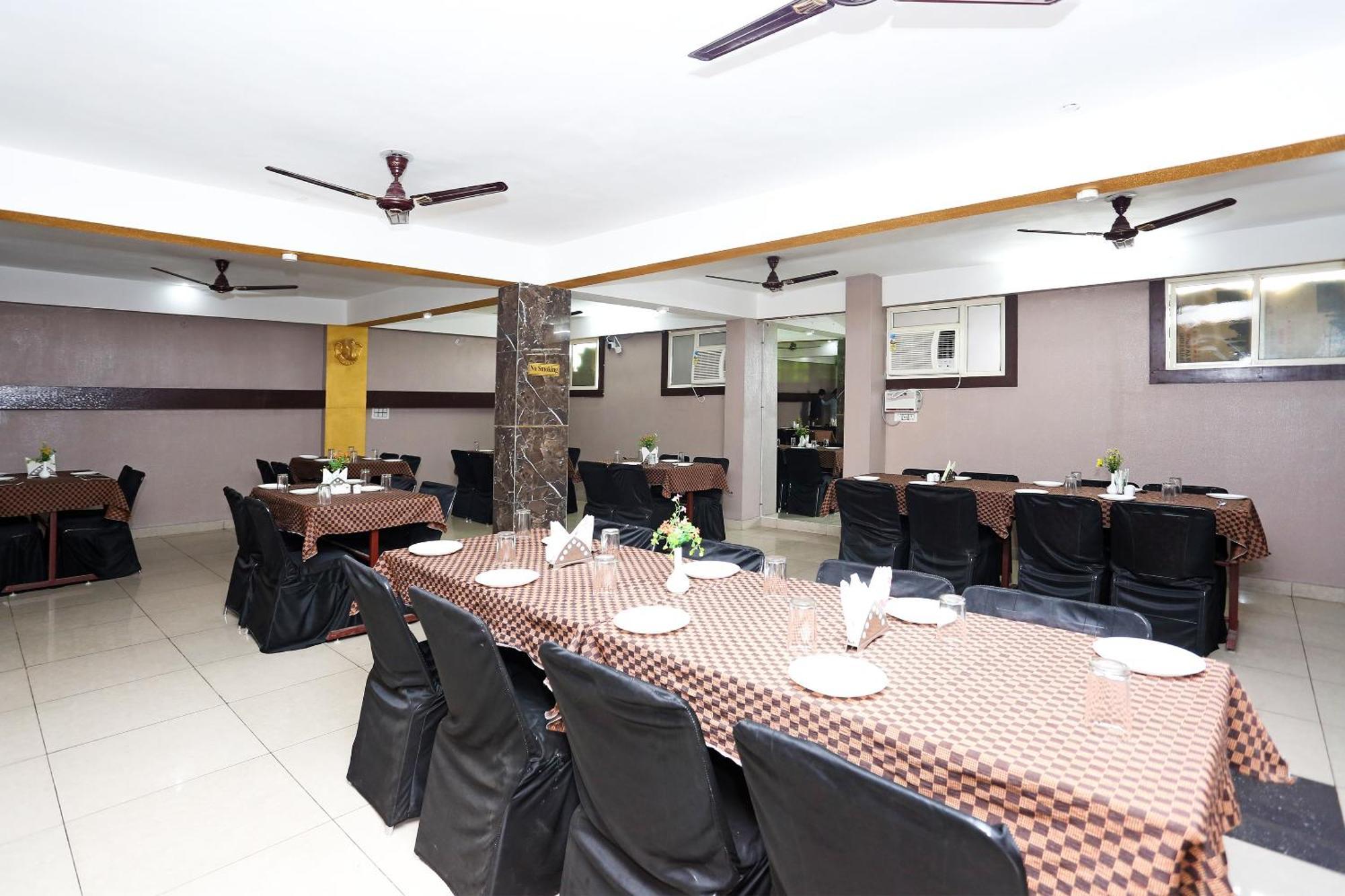 Hotel O Vaishnavi Kota  Exteriör bild